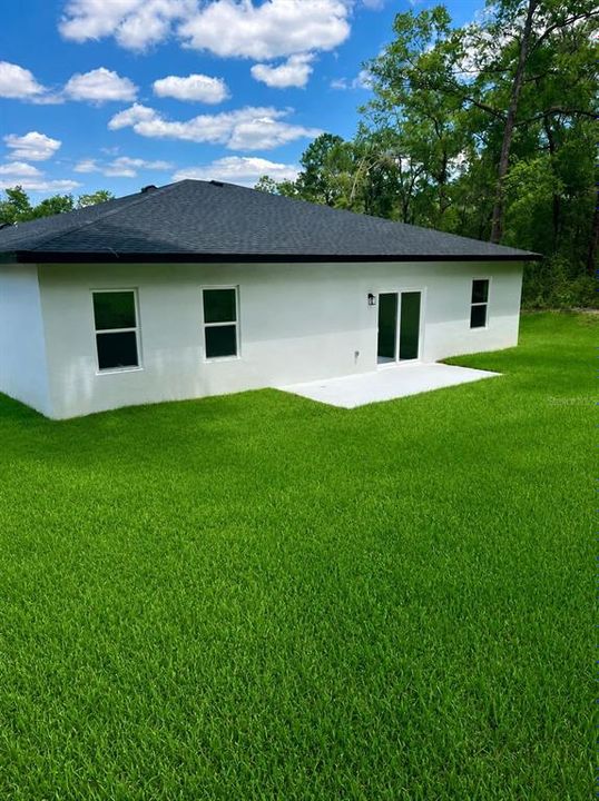 For Rent: $2,100 (4 beds, 2 baths, 1833 Square Feet)