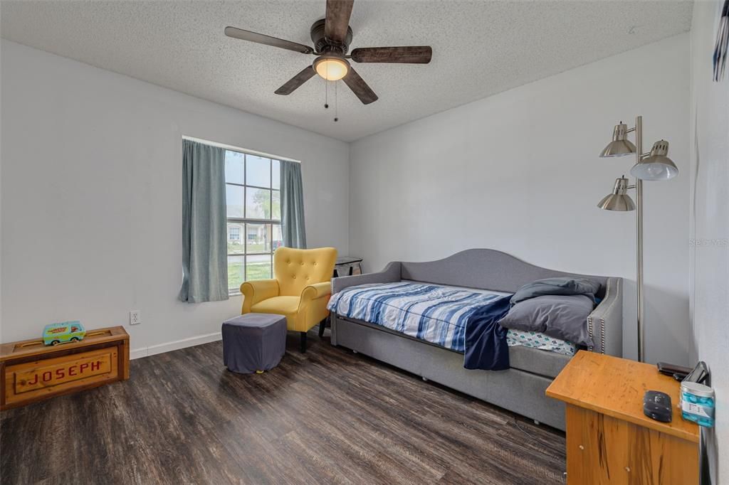 For Sale: $459,000 (3 beds, 2 baths, 1523 Square Feet)