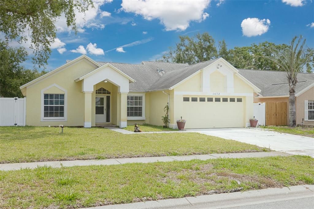 For Sale: $459,000 (3 beds, 2 baths, 1523 Square Feet)
