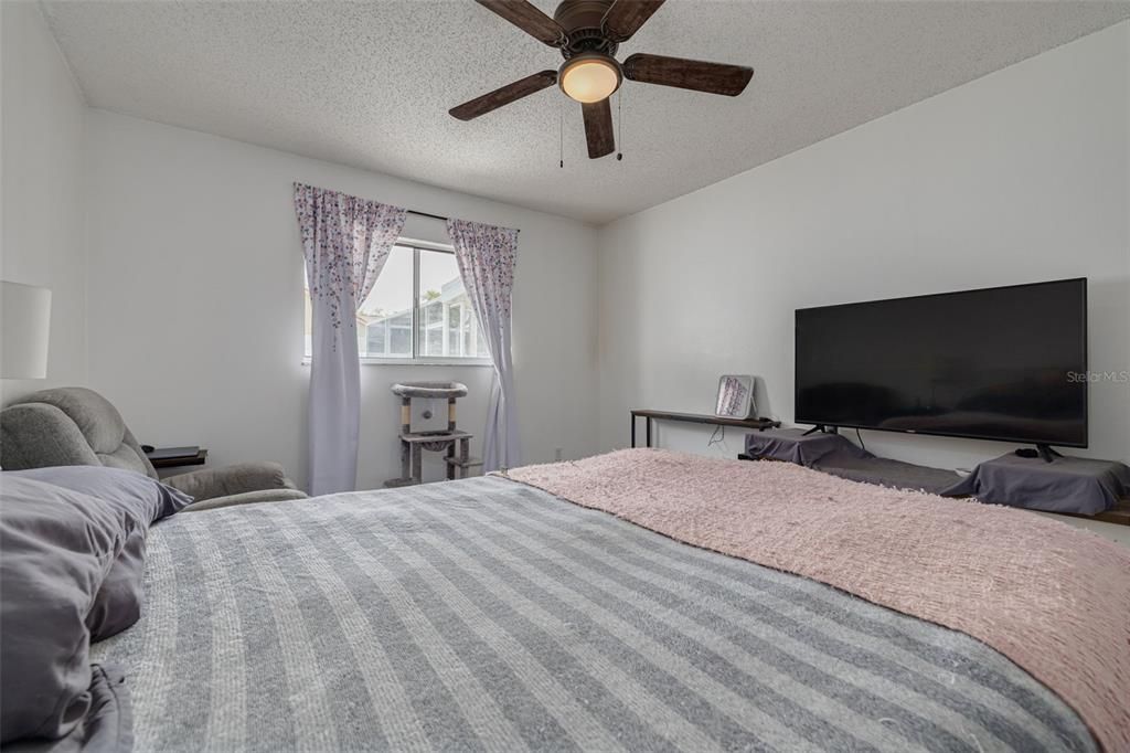 For Sale: $459,000 (3 beds, 2 baths, 1523 Square Feet)