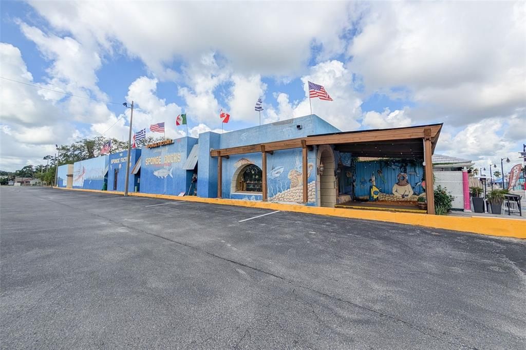 For Sale: $459,000 (3 beds, 2 baths, 1523 Square Feet)