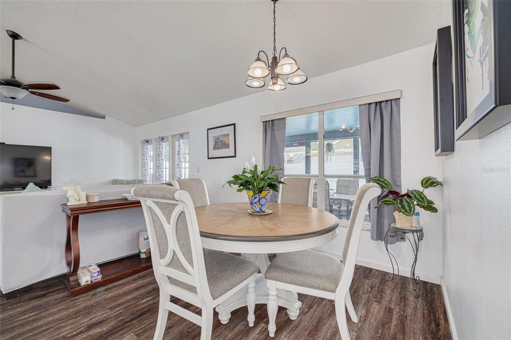 For Sale: $459,000 (3 beds, 2 baths, 1523 Square Feet)
