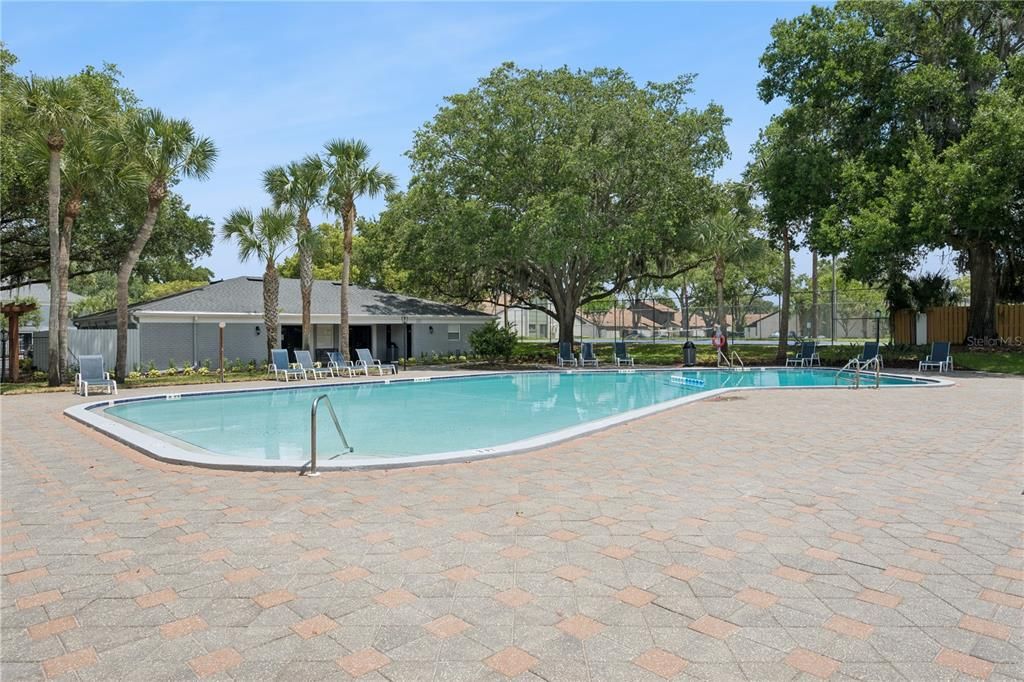 For Sale: $248,900 (2 beds, 2 baths, 1300 Square Feet)