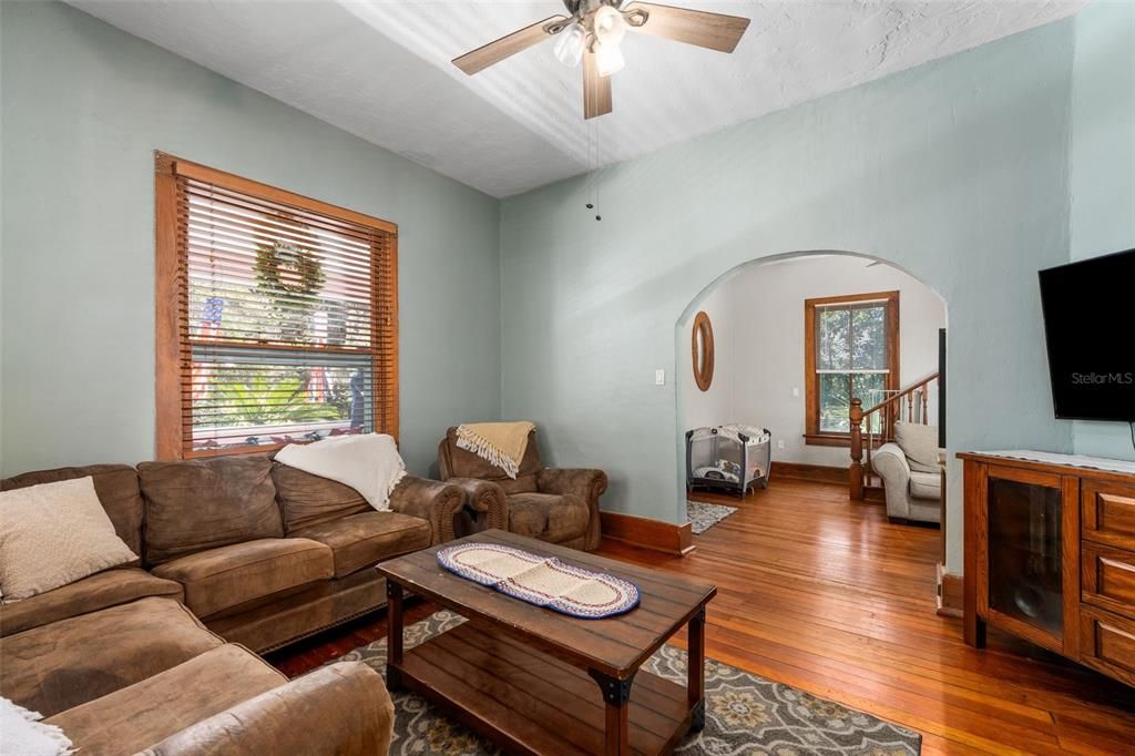 For Sale: $639,000 (4 beds, 2 baths, 2224 Square Feet)