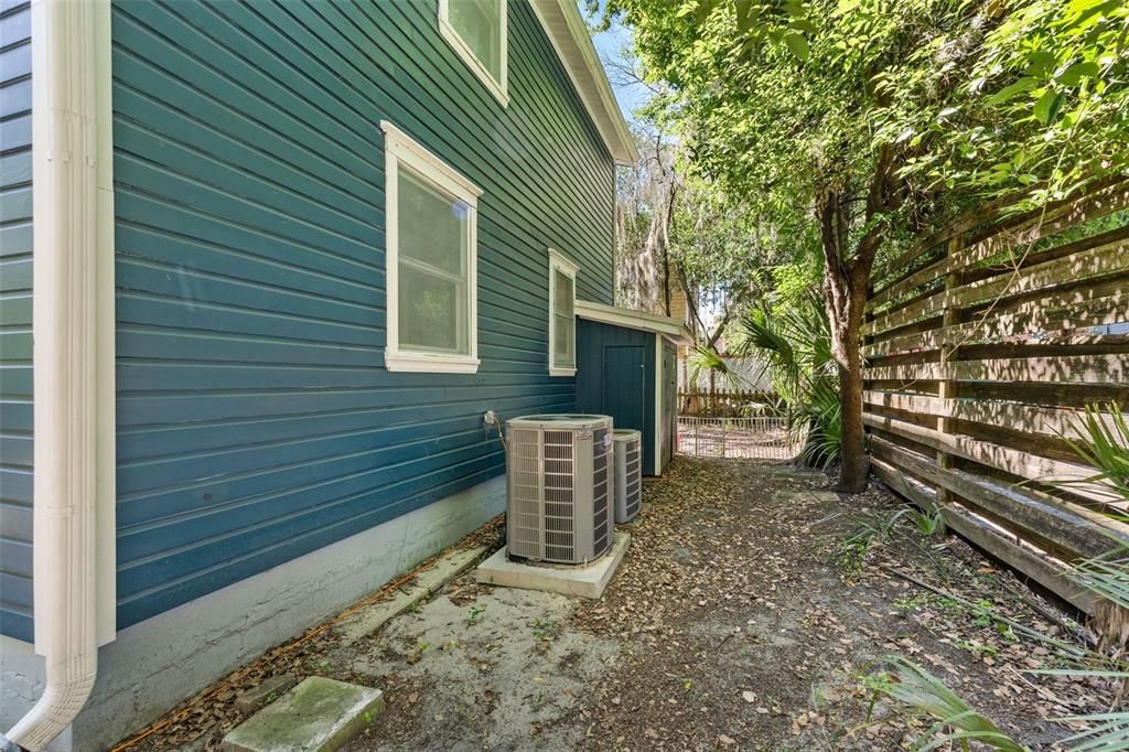 For Sale: $639,000 (4 beds, 2 baths, 2224 Square Feet)