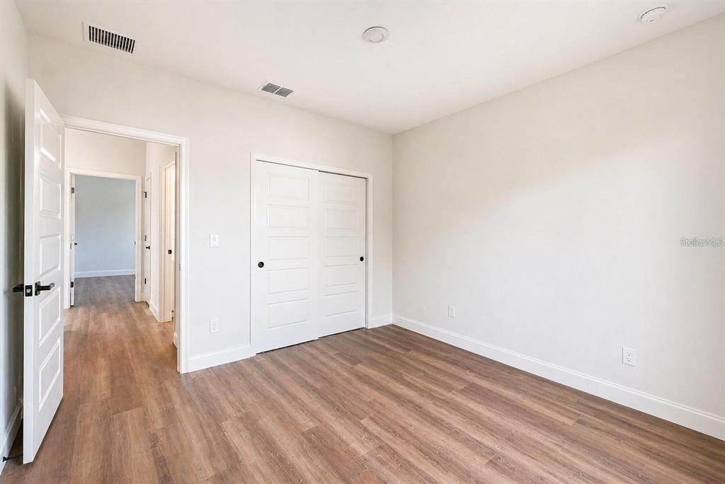 For Sale: $399,900 (4 beds, 2 baths, 1800 Square Feet)