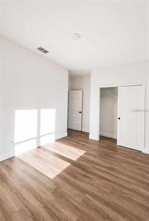 For Sale: $399,900 (4 beds, 2 baths, 1800 Square Feet)