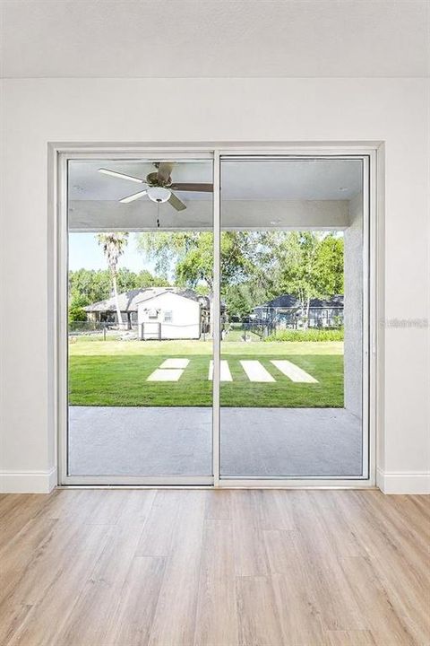For Sale: $399,900 (4 beds, 2 baths, 1800 Square Feet)