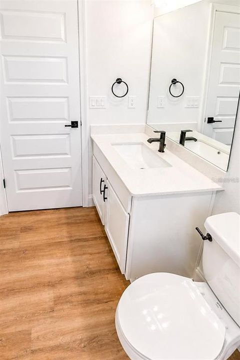 For Sale: $399,900 (4 beds, 2 baths, 1800 Square Feet)