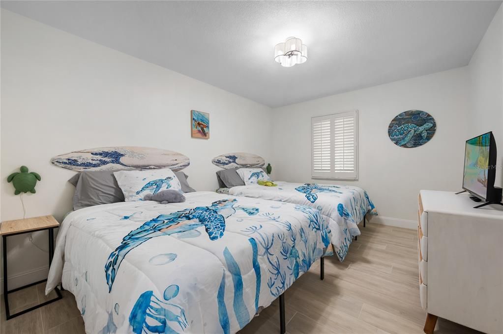Active With Contract: $735,000 (4 beds, 2 baths, 2115 Square Feet)