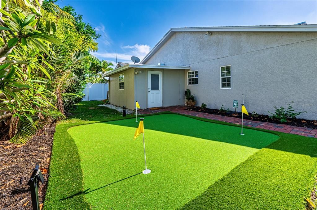 Active With Contract: $735,000 (4 beds, 2 baths, 2115 Square Feet)