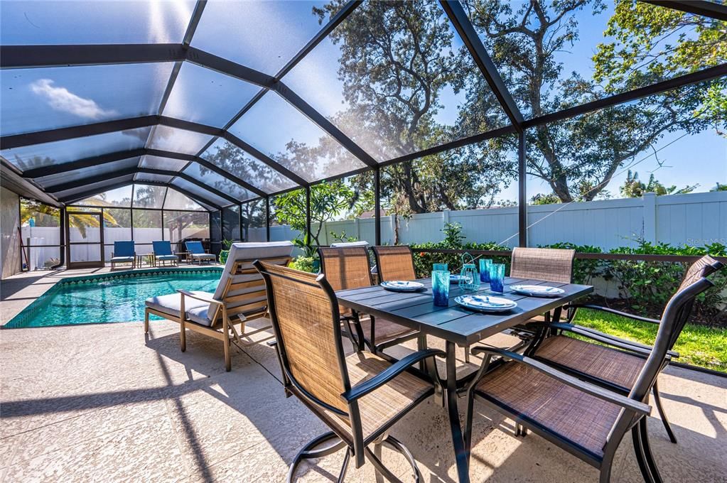 Active With Contract: $735,000 (4 beds, 2 baths, 2115 Square Feet)