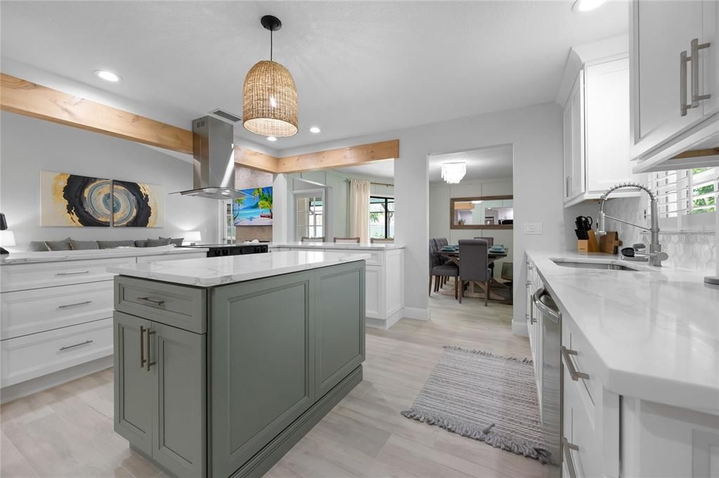 Active With Contract: $735,000 (4 beds, 2 baths, 2115 Square Feet)