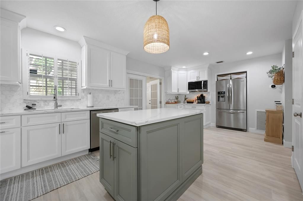 Active With Contract: $735,000 (4 beds, 2 baths, 2115 Square Feet)