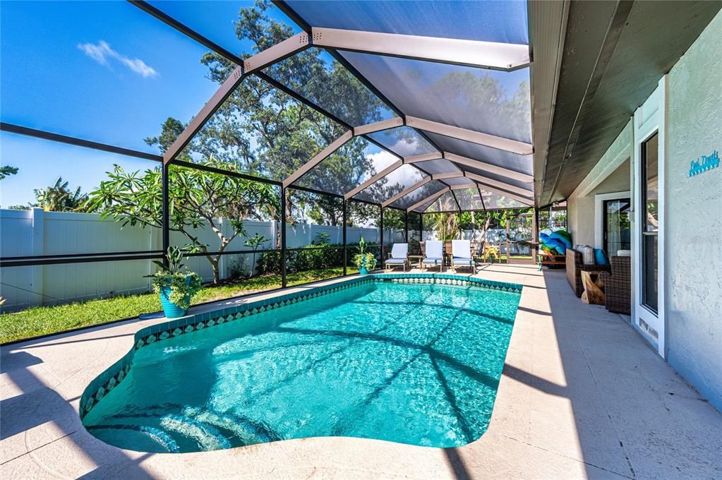 Active With Contract: $735,000 (4 beds, 2 baths, 2115 Square Feet)