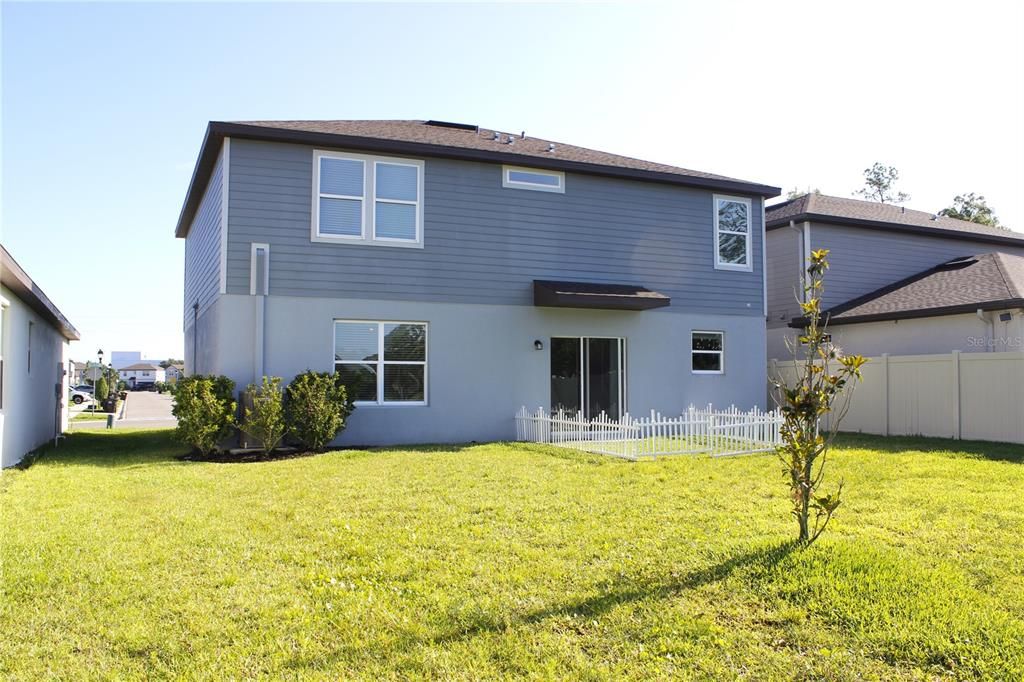 En Venta: $535,000 (5 camas, 3 baños, 2386 Pies cuadrados)