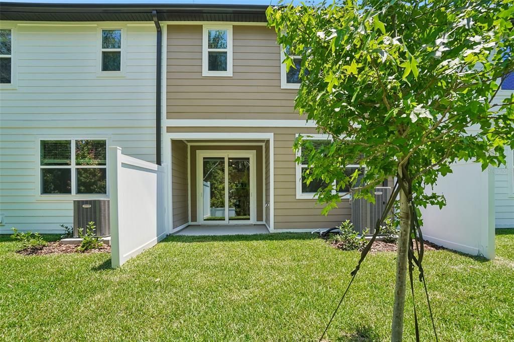 На продажу: $374,990 (3 спален, 2 ванн, 1607 Квадратных фут)