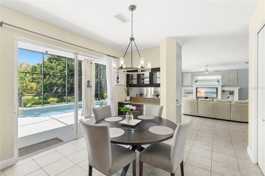 En Venta: $1,049,500 (5 camas, 3 baños, 3847 Pies cuadrados)