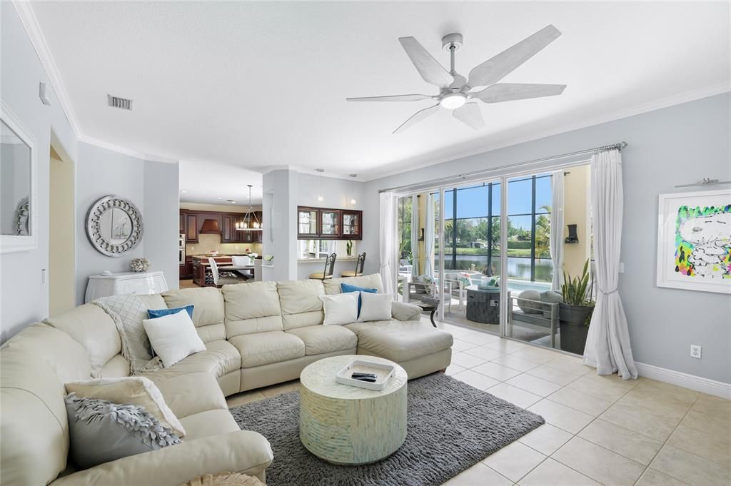En Venta: $1,049,500 (5 camas, 3 baños, 3847 Pies cuadrados)
