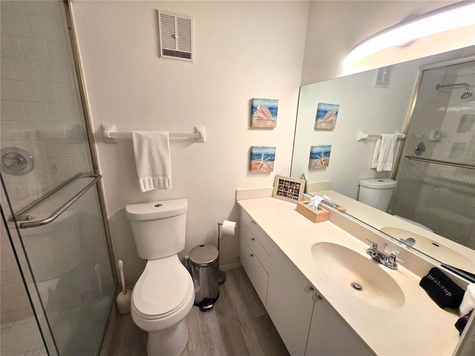 В аренду: $2,500 (2 спален, 2 ванн, 1096 Квадратных фут)