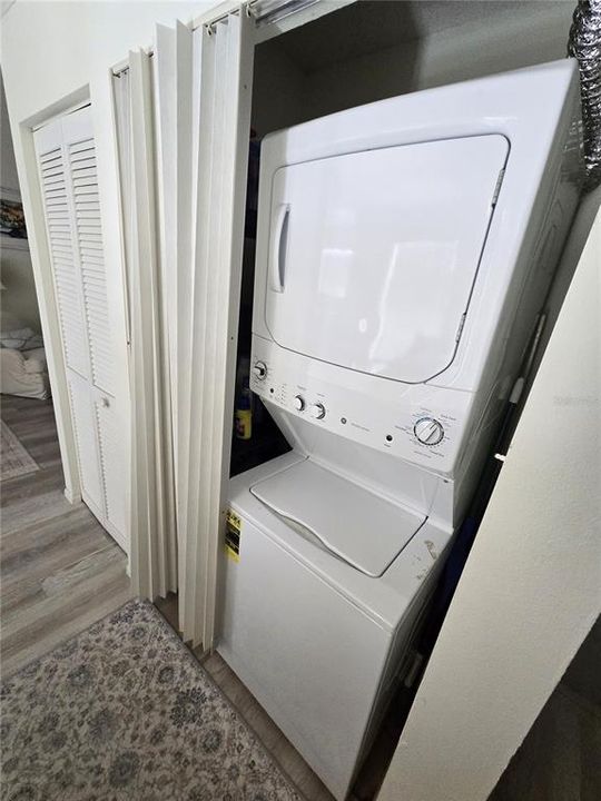 В аренду: $2,500 (2 спален, 2 ванн, 1096 Квадратных фут)