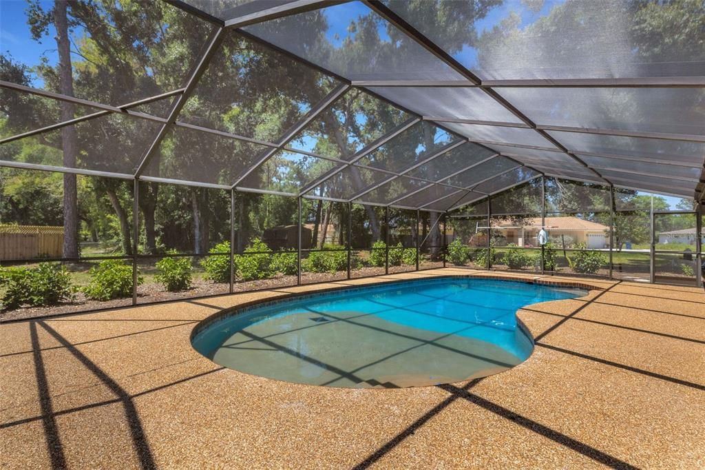 For Sale: $825,000 (6 beds, 3 baths, 3543 Square Feet)