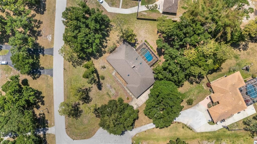 For Sale: $825,000 (6 beds, 3 baths, 3543 Square Feet)