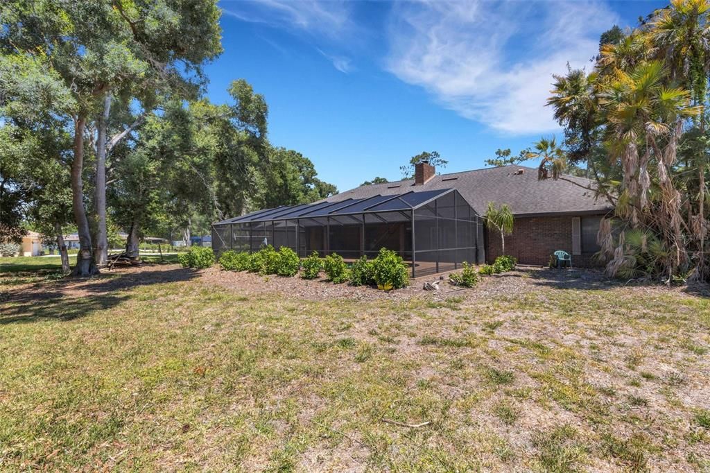 For Sale: $825,000 (6 beds, 3 baths, 3543 Square Feet)