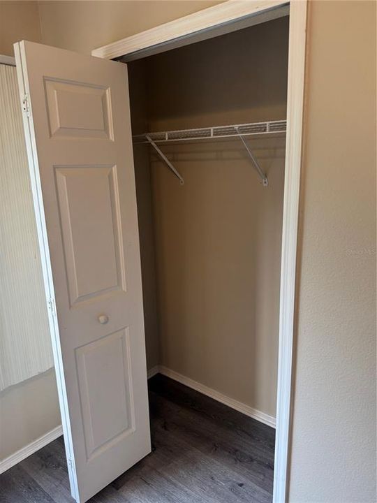 For Rent: $1,700 (2 beds, 1 baths, 1184 Square Feet)