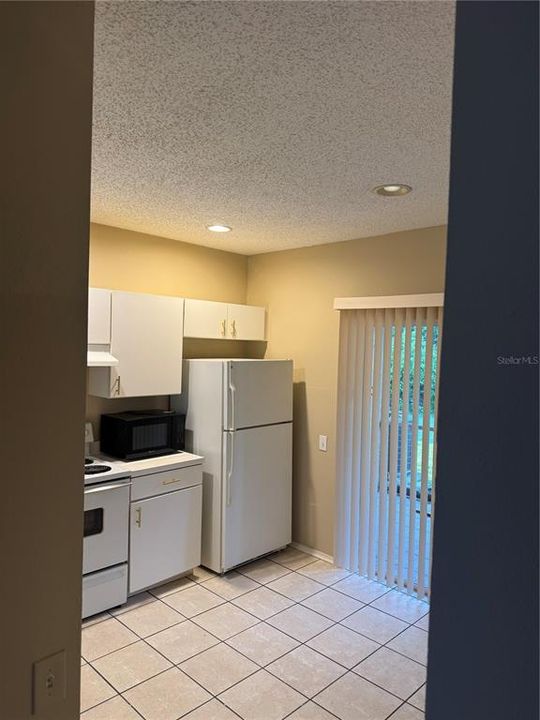 For Rent: $1,700 (2 beds, 1 baths, 1184 Square Feet)