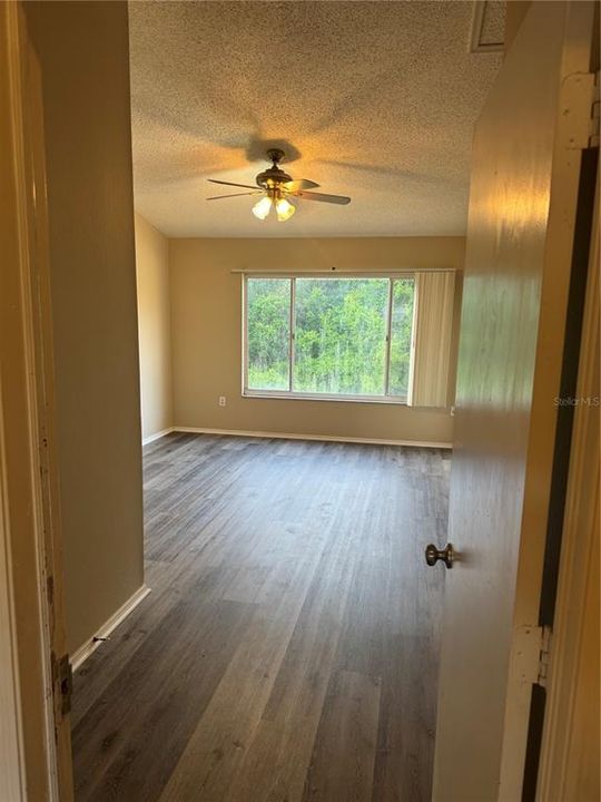 For Rent: $1,700 (2 beds, 1 baths, 1184 Square Feet)