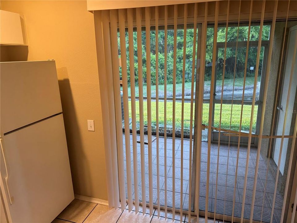 For Rent: $1,700 (2 beds, 1 baths, 1184 Square Feet)