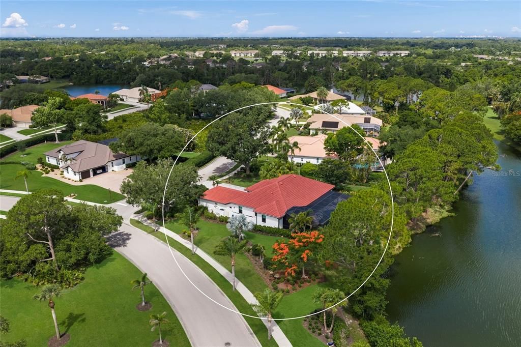 En Venta: $998,000 (3 camas, 2 baños, 2538 Pies cuadrados)