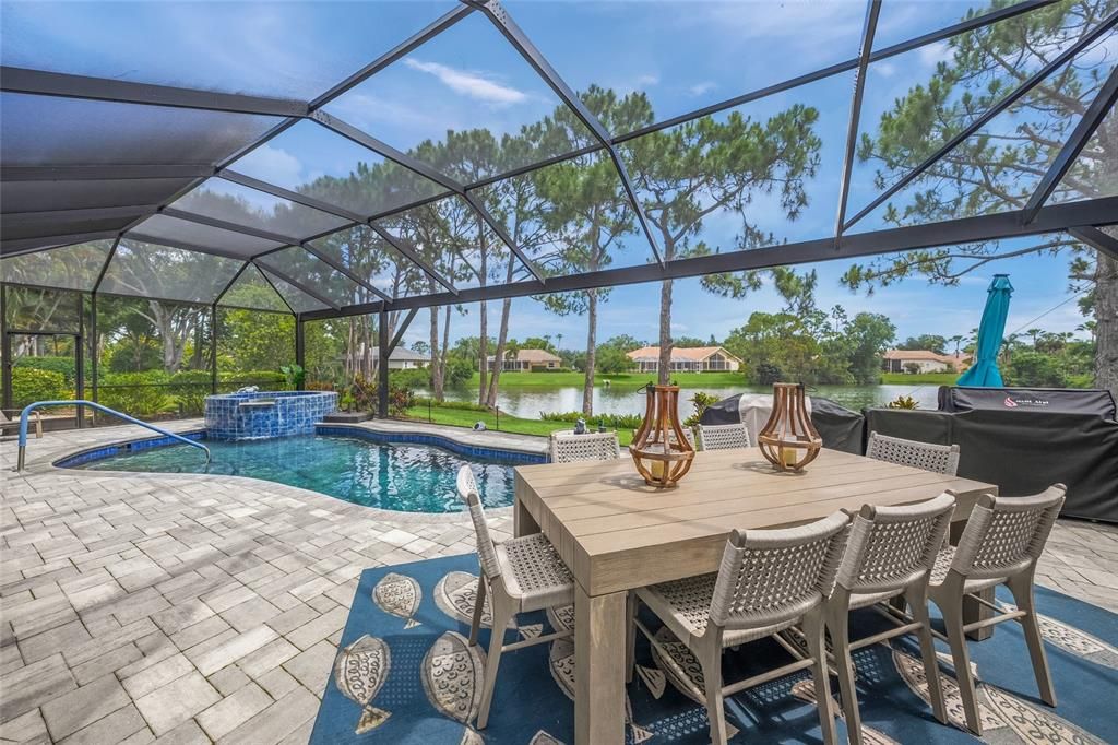 En Venta: $998,000 (3 camas, 2 baños, 2538 Pies cuadrados)