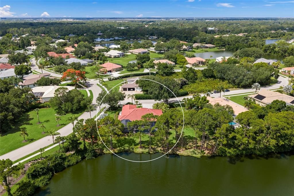 En Venta: $998,000 (3 camas, 2 baños, 2538 Pies cuadrados)