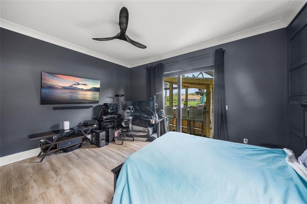 En Venta: $998,000 (3 camas, 2 baños, 2538 Pies cuadrados)