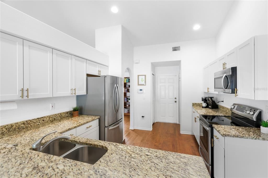 For Sale: $589,000 (3 beds, 2 baths, 1811 Square Feet)