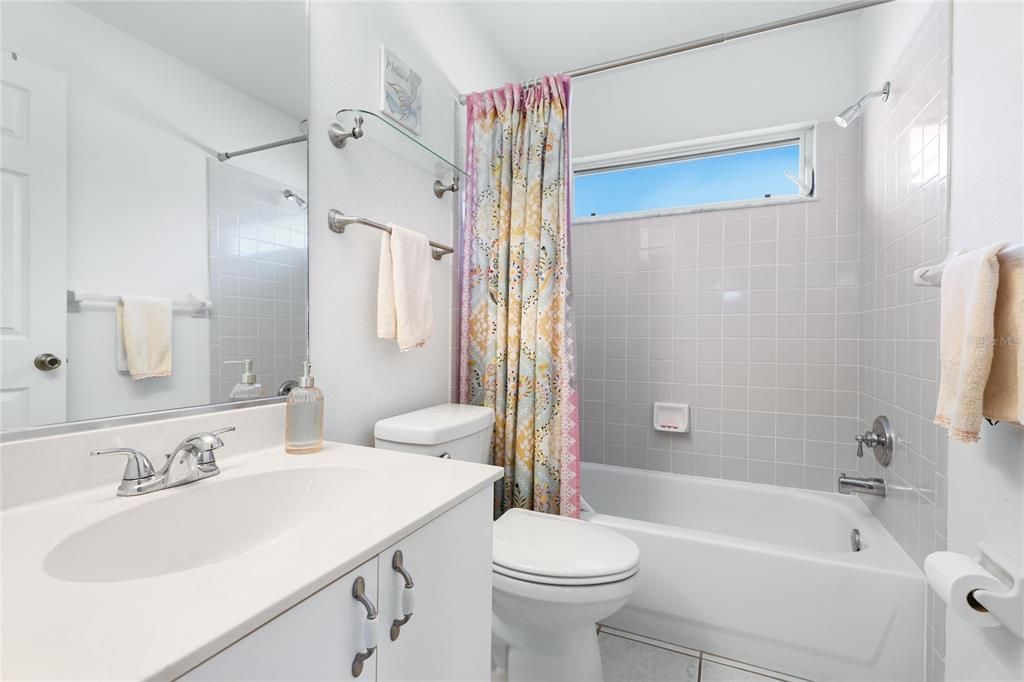 For Sale: $589,000 (3 beds, 2 baths, 1811 Square Feet)