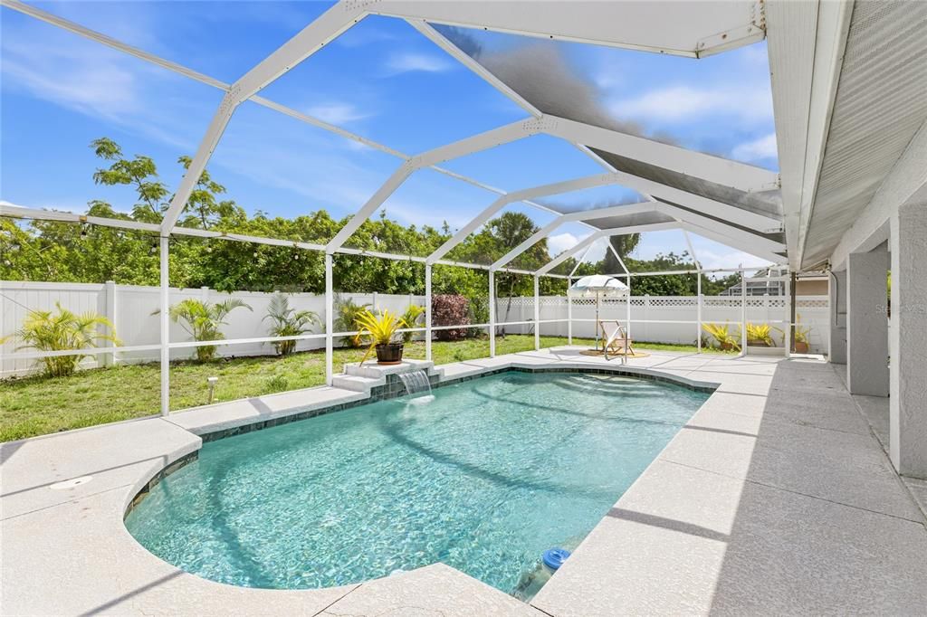 For Sale: $589,000 (3 beds, 2 baths, 1811 Square Feet)
