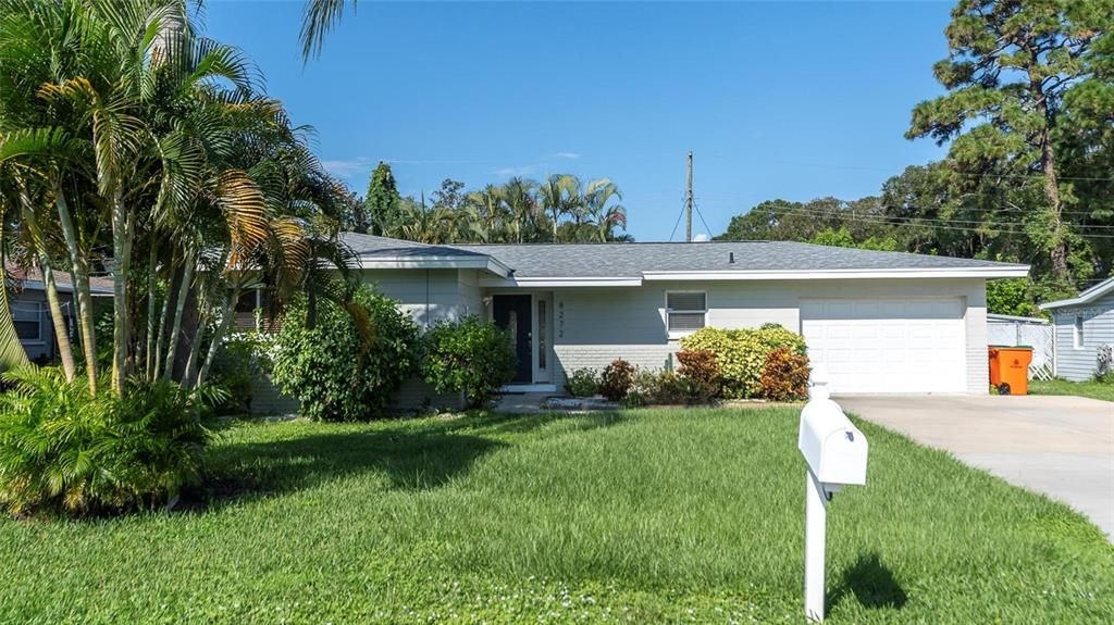 For Sale: $595,000 (3 beds, 2 baths, 1358 Square Feet)