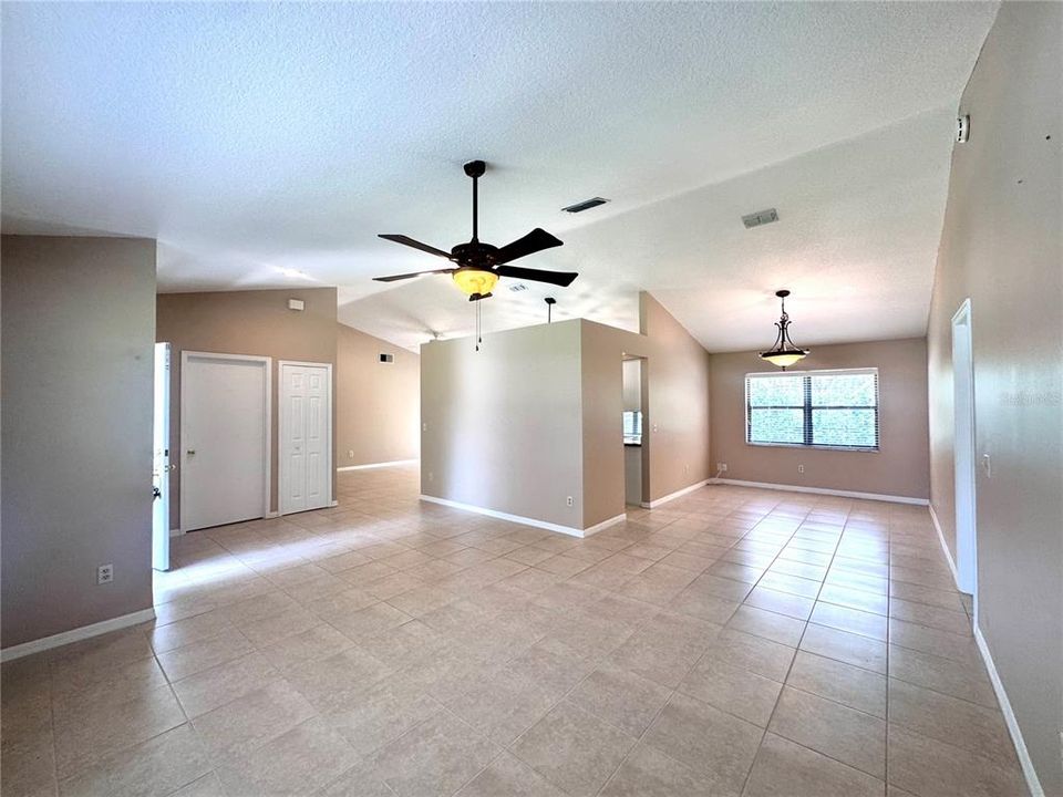 Active With Contract: $3,099 (3 beds, 2 baths, 1723 Square Feet)
