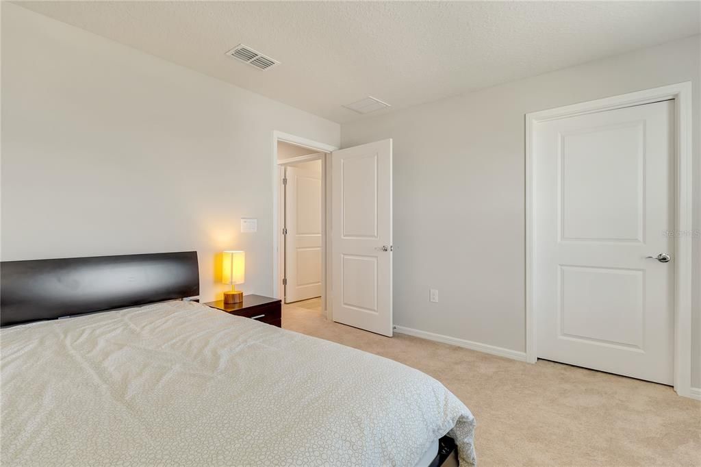В аренду: $2,895 (4 спален, 3 ванн, 2761 Квадратных фут)