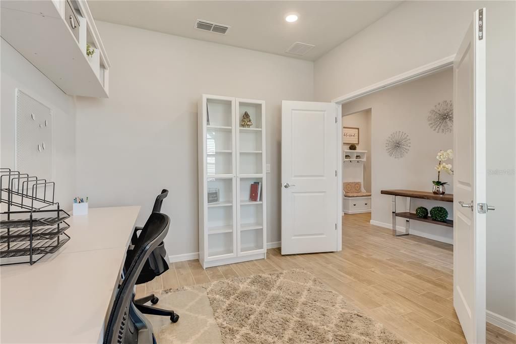 В аренду: $2,895 (4 спален, 3 ванн, 2761 Квадратных фут)