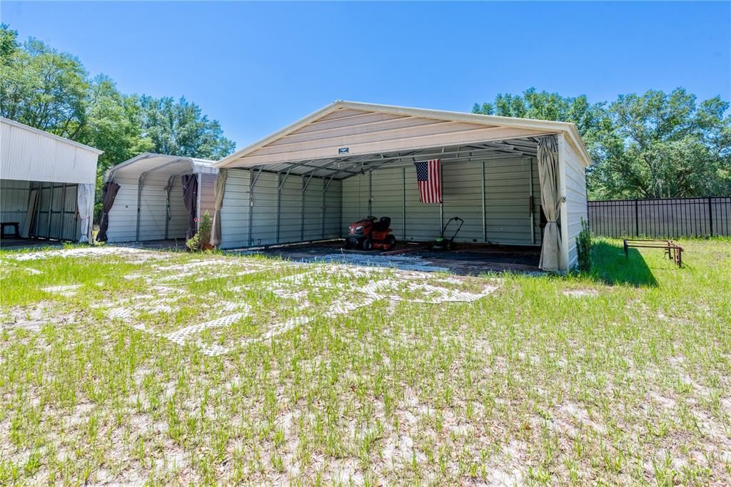 For Sale: $300,000 (3 beds, 2 baths, 1402 Square Feet)
