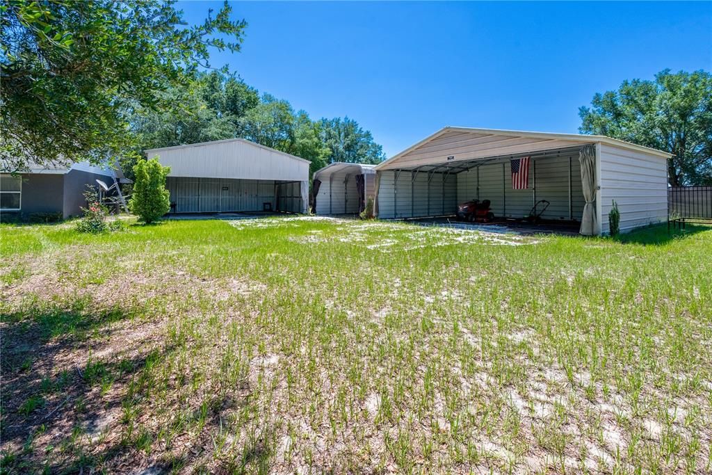 For Sale: $300,000 (3 beds, 2 baths, 1402 Square Feet)