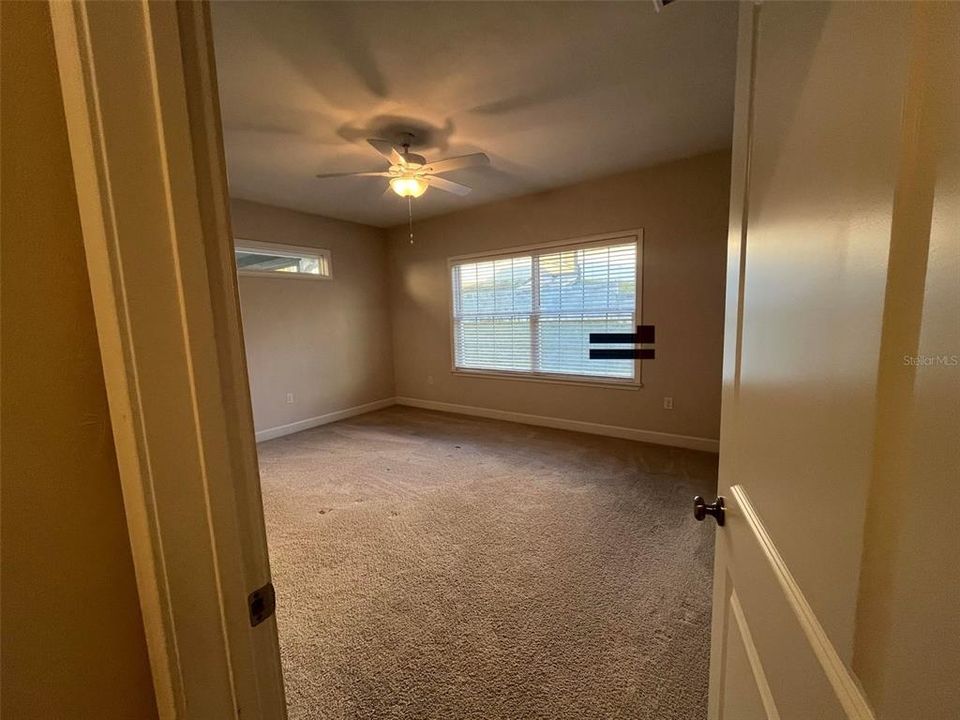 For Rent: $2,500 (3 beds, 2 baths, 1868 Square Feet)