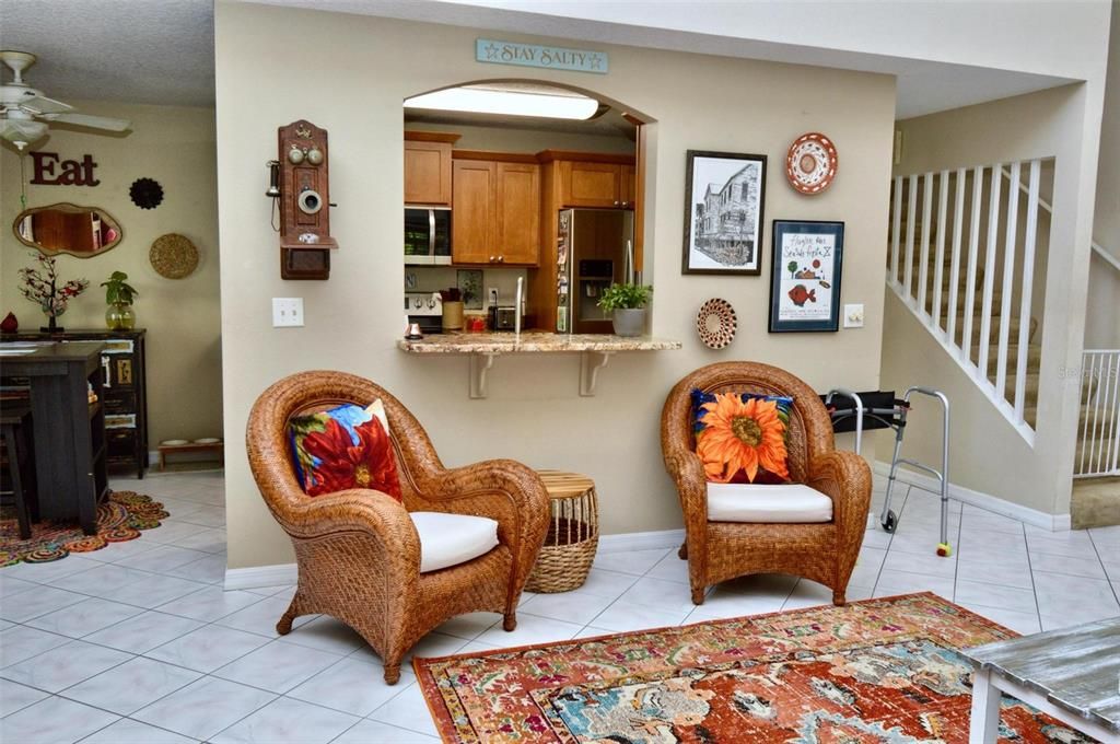 For Sale: $319,900 (2 beds, 2 baths, 1997 Square Feet)