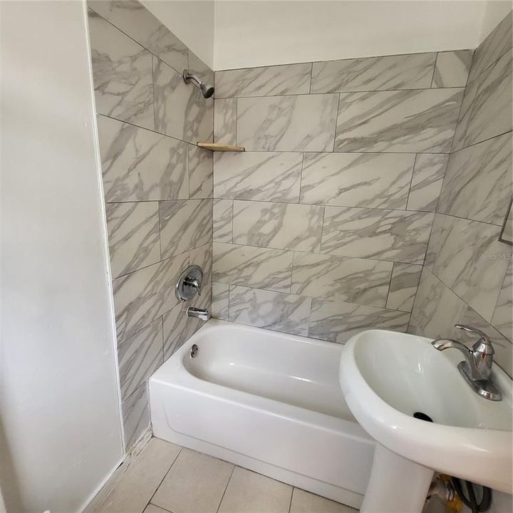 For Sale: $350,000 (0 beds, 0 baths, 1040 Square Feet)