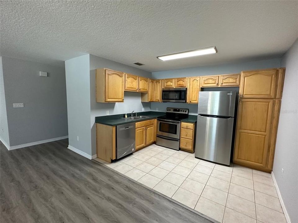 For Sale: $1,395,000 (7 beds, 0 baths, 3276 Square Feet)