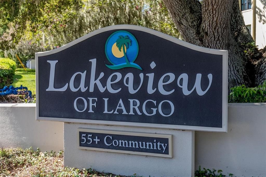 For Sale: $154,900 (1 beds, 1 baths, 660 Square Feet)